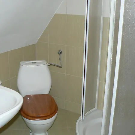 홈스테이 Zuzia 포로닌